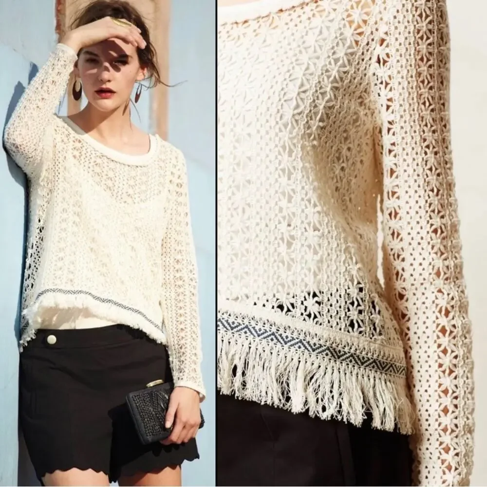 Anthropologie Akemi + Kin Franja Crochet‎ Fringed Top in Ivory.